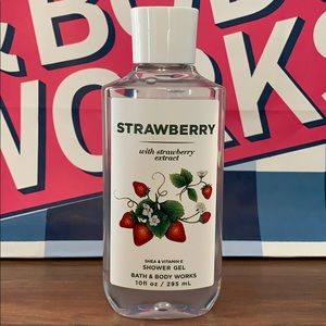^*^ Bath & Body Works Strawberry shower gel 🍓🍓